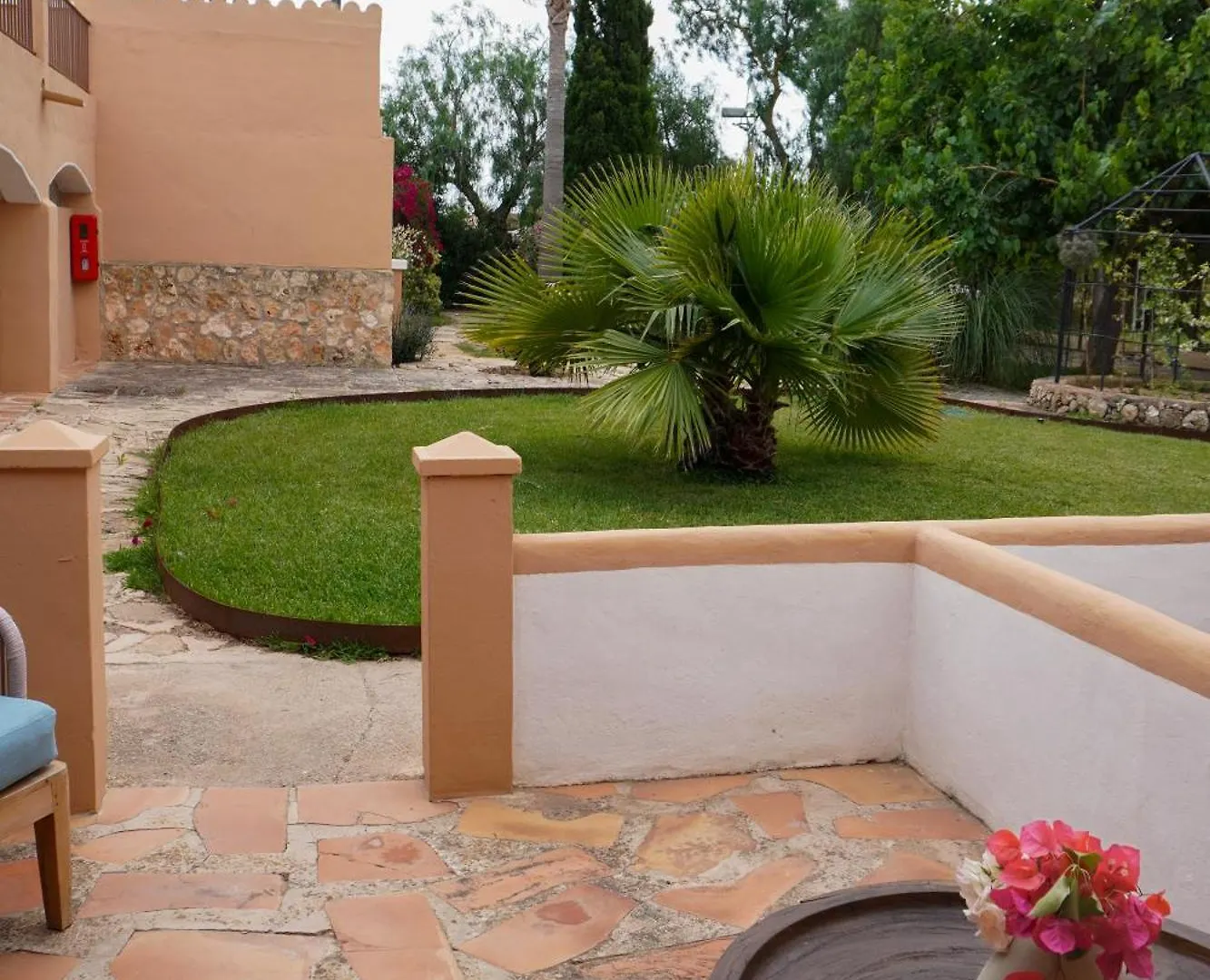 Claudia By Nura Villa Campos  Farm stay
